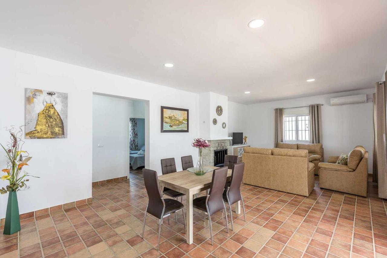 Casa Rural Brisa Del Valle La Puebla de Cazalla Luaran gambar